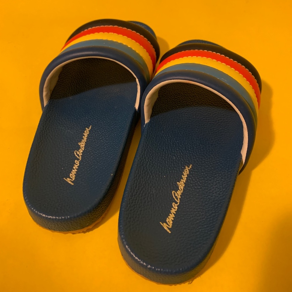 Size 13Y Hanna Andersson Kid’s Rainbow Sandals